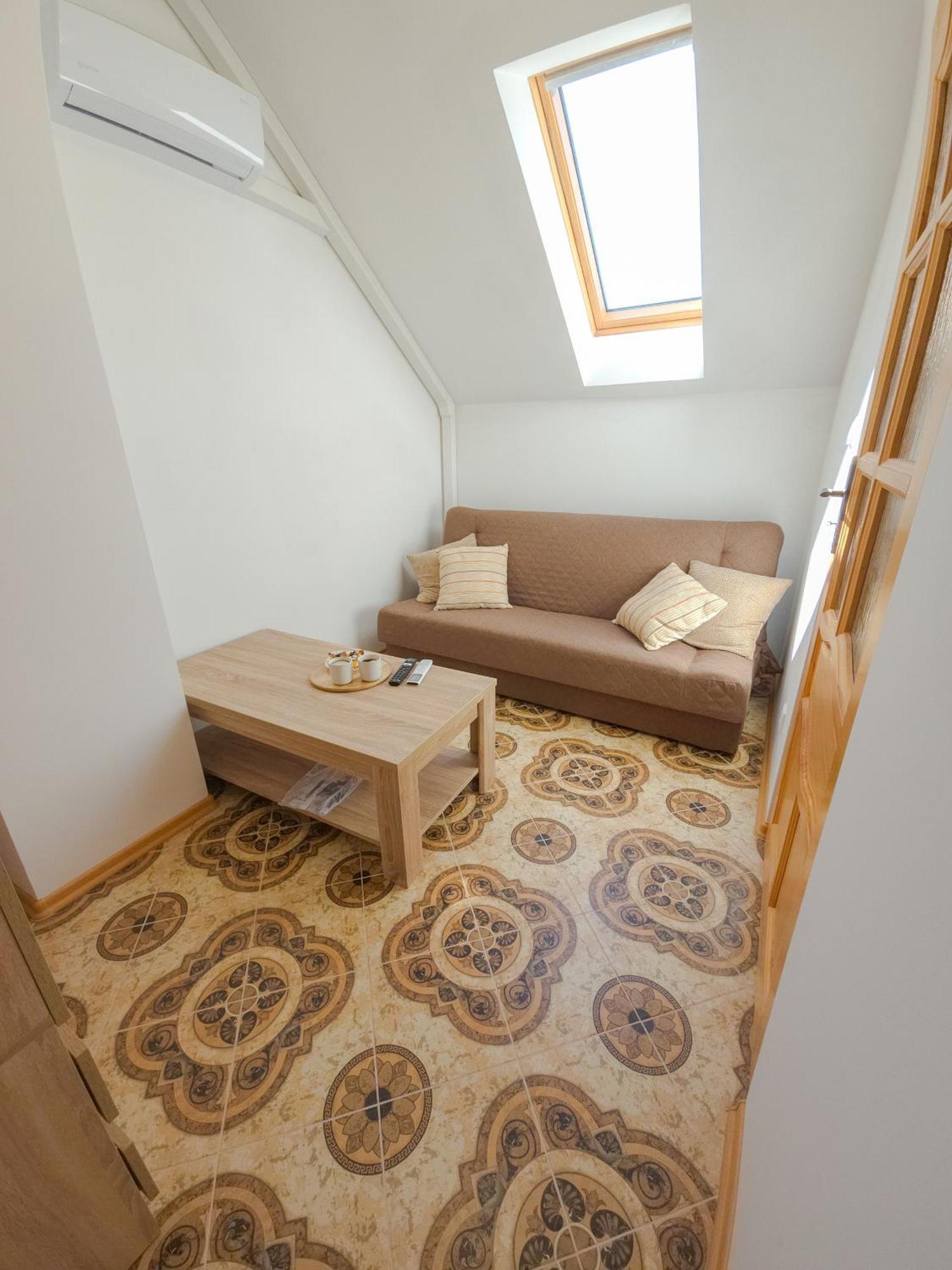 Koga Apartamenty ميكوشيفو المظهر الخارجي الصورة